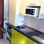 Daire Welcoming Flat With A Large Terrace-beahost