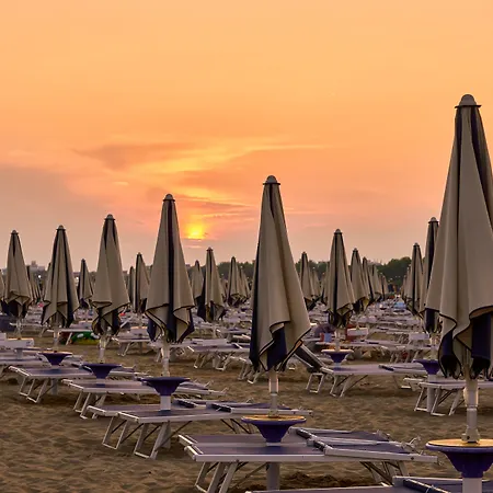 Welcoming Flat With A Large Terrace-beahost Bibione
